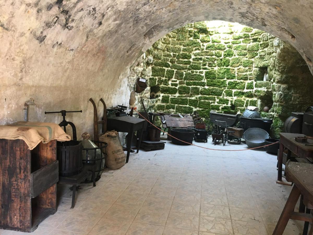 « Chez Annie » Bed & Breakfast Doue-la-Fontaine Luaran gambar