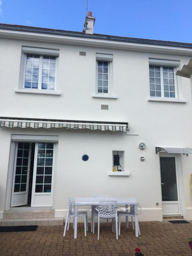 « Chez Annie » Bed & Breakfast Doue-la-Fontaine Luaran gambar