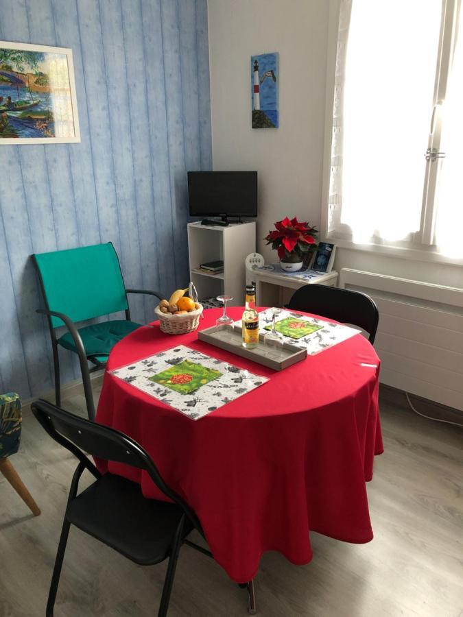 « Chez Annie » Bed & Breakfast Doue-la-Fontaine Luaran gambar